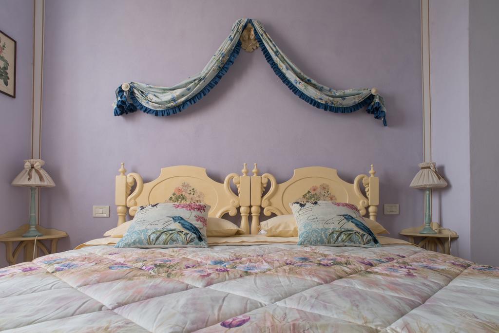Poggio Berni Il Poggianino Bed & Breakfast エクステリア 写真